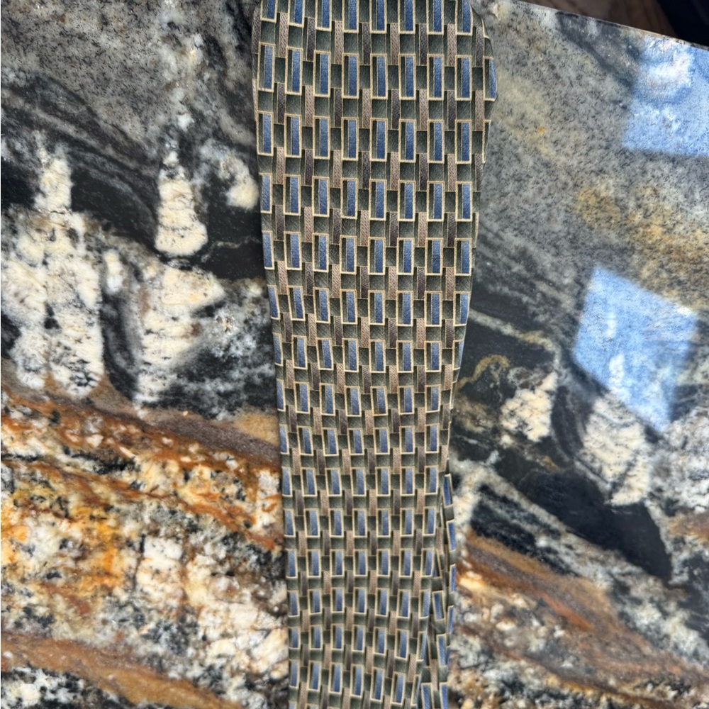 Gold and Black Geometric Patterned Tie